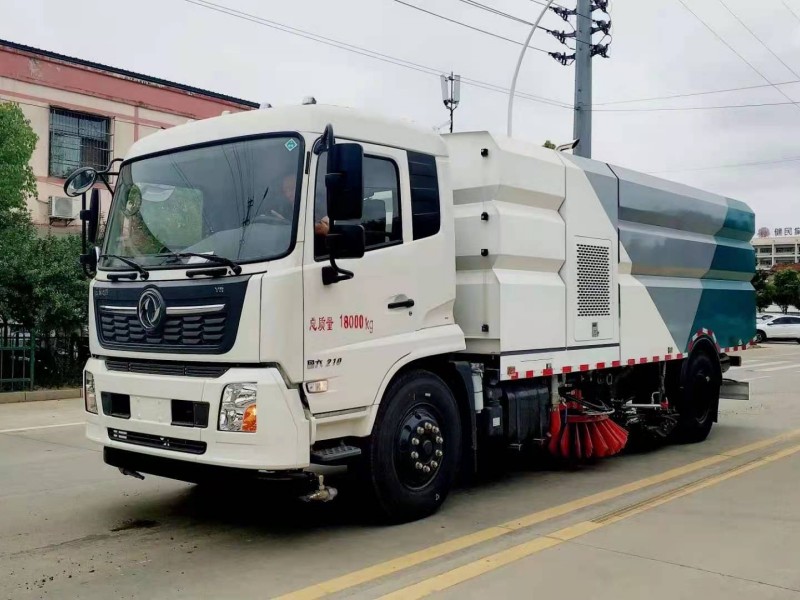 東風(fēng)天錦   16方   洗掃車